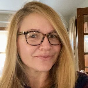 Meet your Posher, Vicky